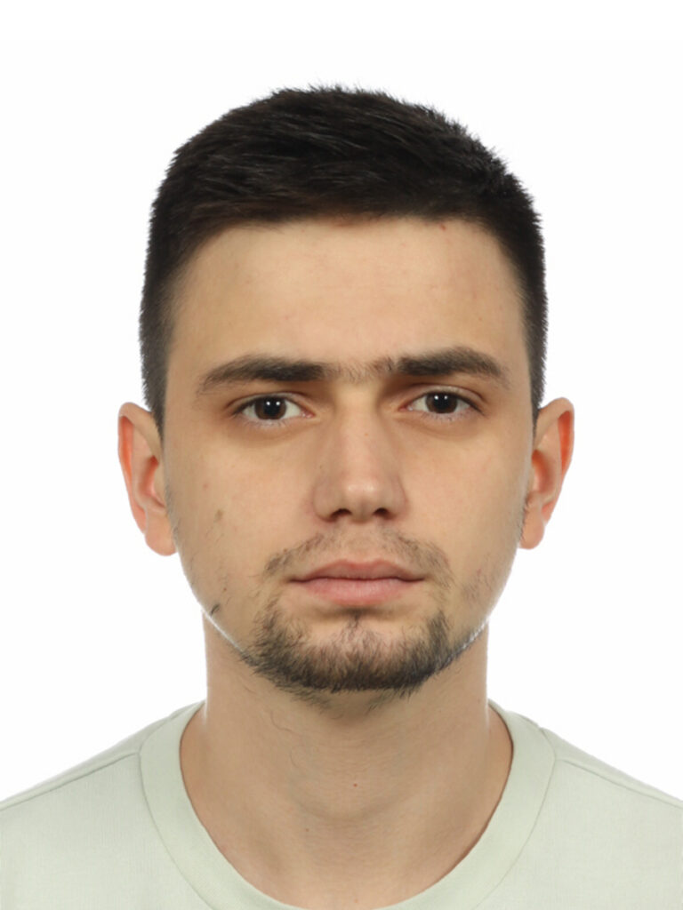 Михайло Осташ